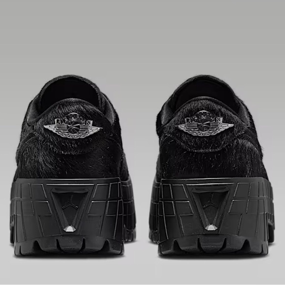 Nike Air Jordan 1 Low Brooklyn 'Black Pony' silver captoe platforms  size 9 new‎ - Picture 13 of 15